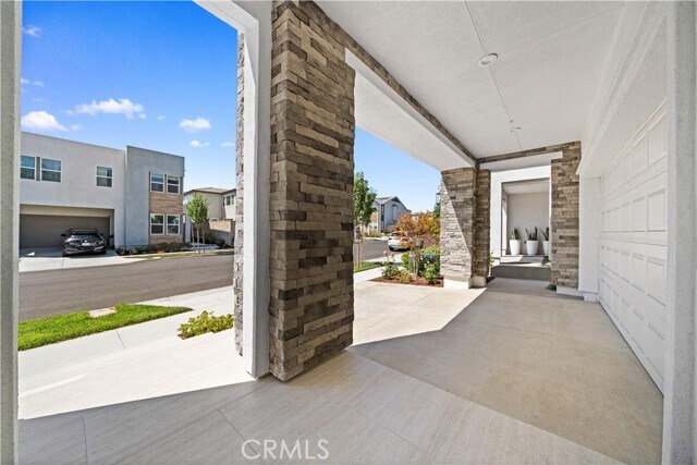 Building Photo - 360 Riverbend