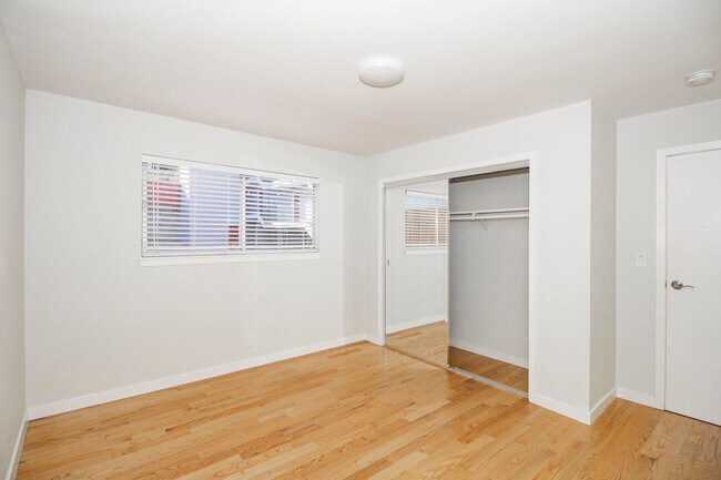 Building Photo - 1855 10th Ave