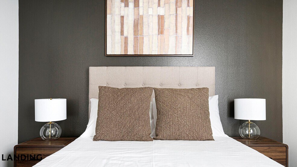 Building Photo - 701 Rahling Rd