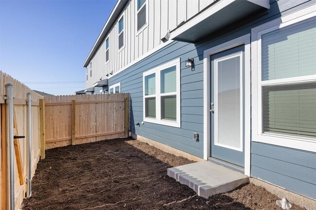 Building Photo - 12811 Village Spun Plz