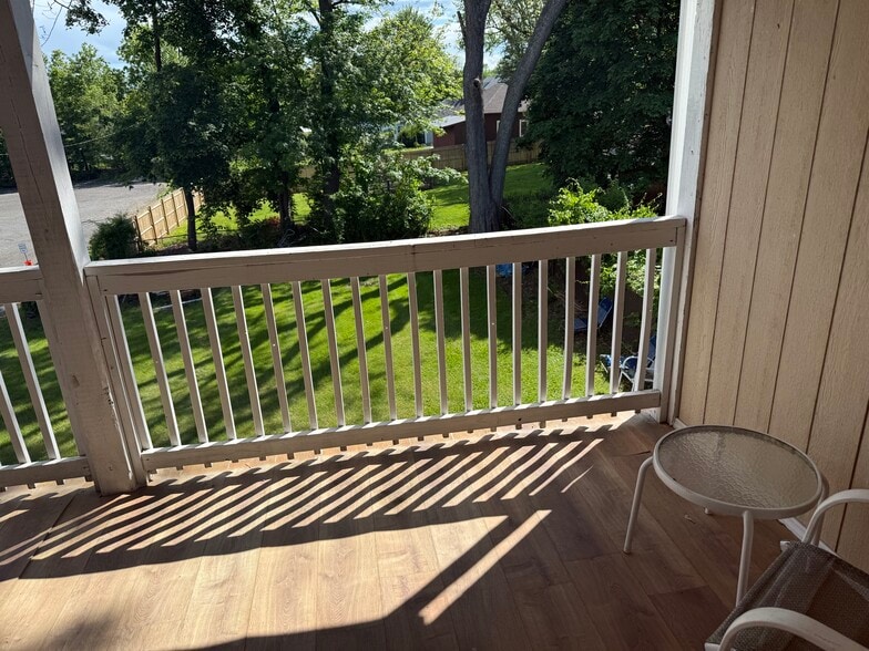 Outdoor patio upstairs facing backyard - 15 Brook St