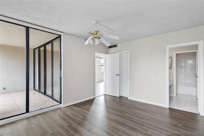 Building Photo - 8429 Forest Hills Dr