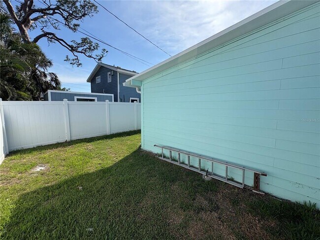 Building Photo - 4515 103rd St Ct W
