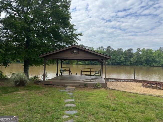 Building Photo - 327 Lakeridge Dr