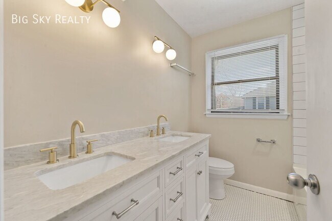 Building Photo - 110 North St