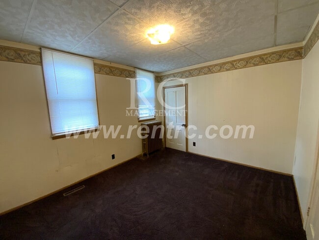 Building Photo - 411 Anderson-