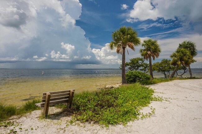 Building Photo - 9981 Eagles Point Cir