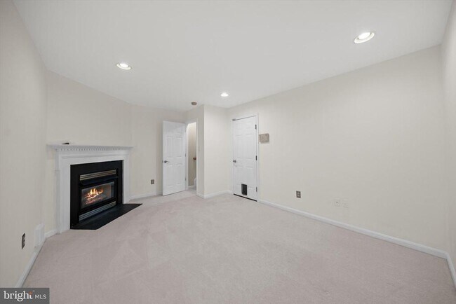 Building Photo - 46188 Cecil Terrace