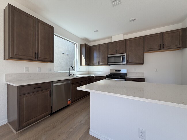 Building Photo - 10290 Dallington St