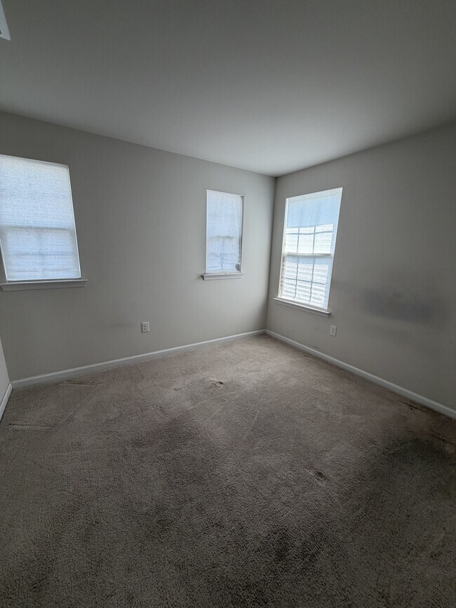 Building Photo - 9518 Royal Tern Dr