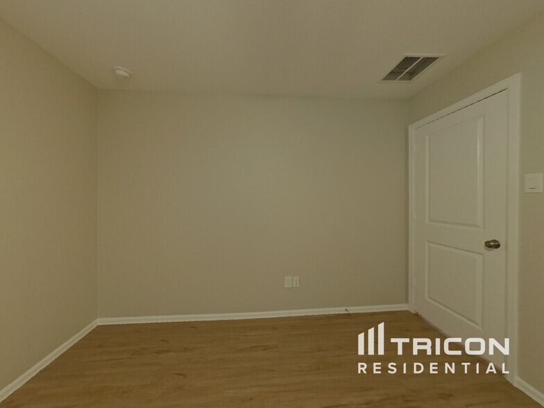 Building Photo - 18622 Rosehill Pr Dr