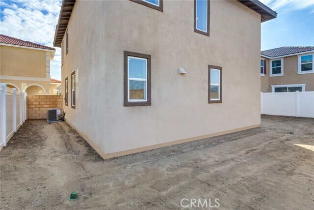 Building Photo - 10858 Pala Bells St