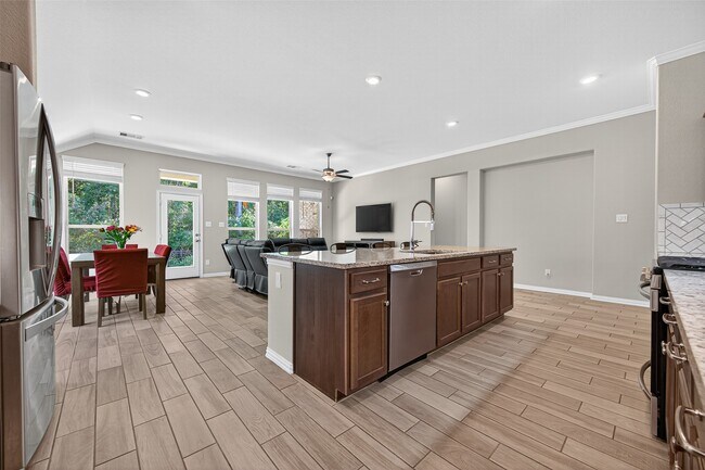 Building Photo - 4550 Shallow Ember Dr