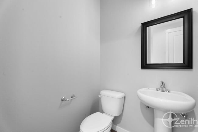 Building Photo - 18 MONTH LEASE! Brand New 4 Bedroom Corner...