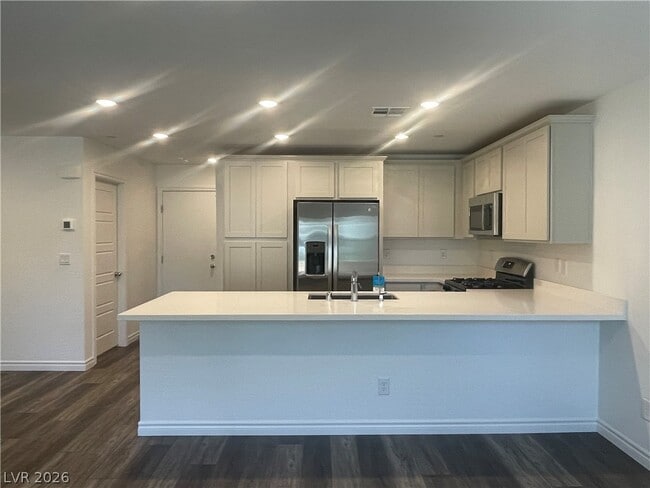 Building Photo - 10714 Burton Grove Ave