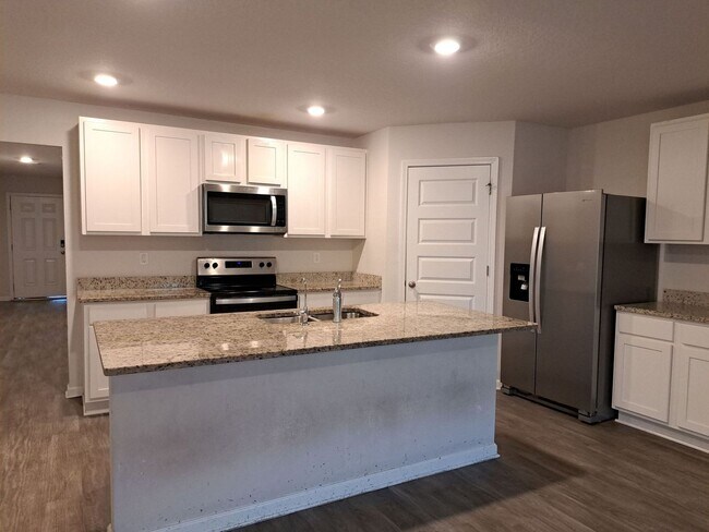 Building Photo - 207 Ryder Ln