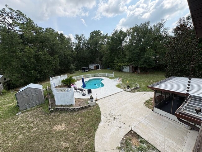 Building Photo - 6140 E Tenison St