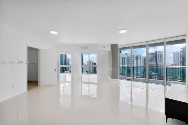 Building Photo - 350 S Miami Ave