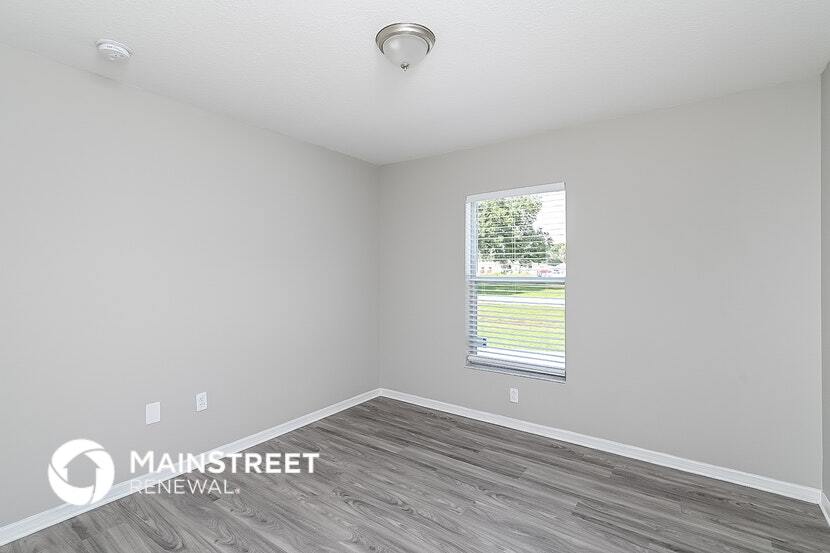 Building Photo - 734 Fox Lake Dr