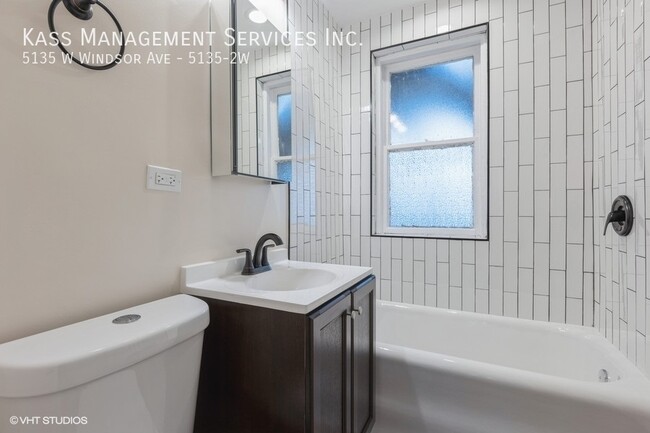 Building Photo - 3D Tour Available! Exquisite 1 bedroom wit...