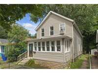 Building Photo - Large 5 Bedroom 2 Bathroom Home in Saint P...