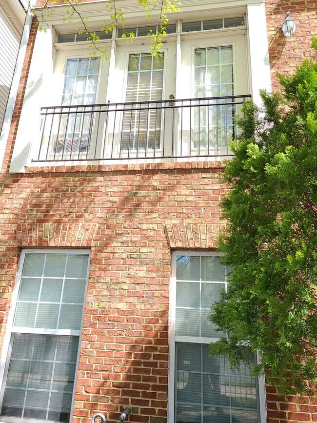 Building Photo - 2340 Huntington Station Ct