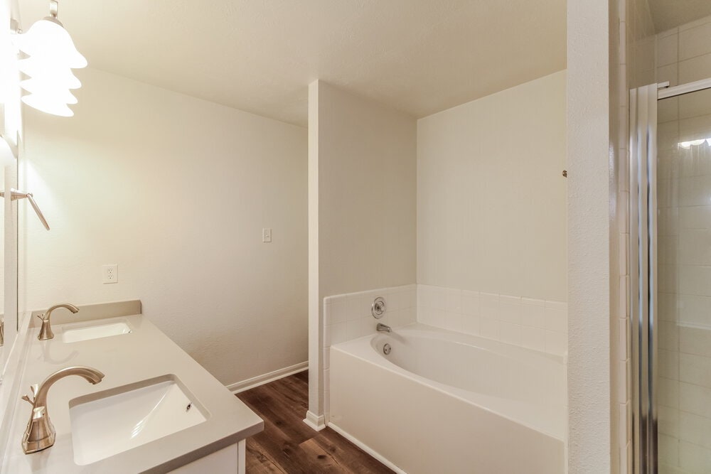 Building Photo - 3506 Pawnee Dr