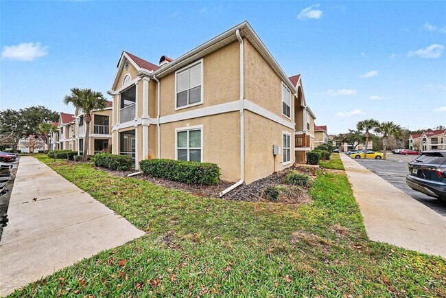 Building Photo - 9481 Highland Oak Dr