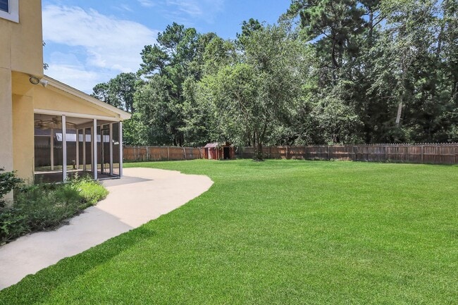 Building Photo - Stunning 4-bed Home in Hinesville With Two...