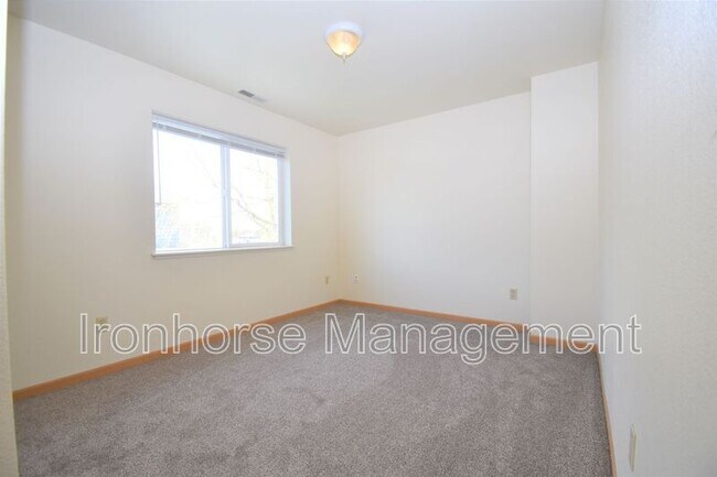 Building Photo - 2411 Wheeler Dr