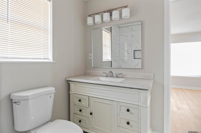 Building Photo - 1455 Marilyn Dr