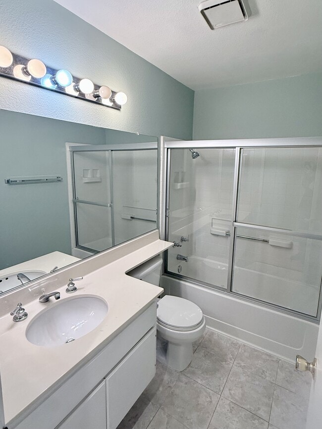 Building Photo - 28088 Orangegrove Ave