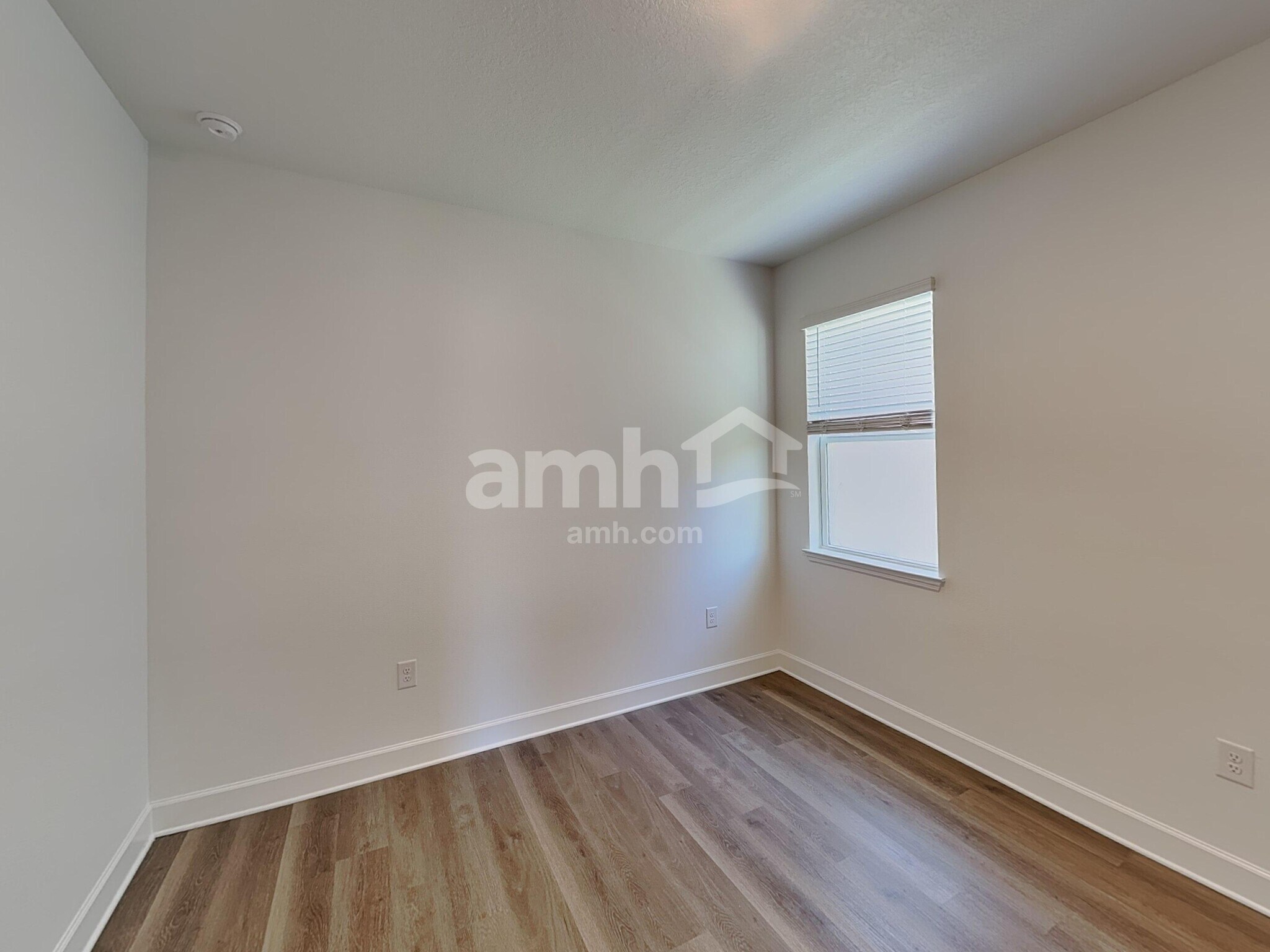 Building Photo - 16536 Cheyanne Ct