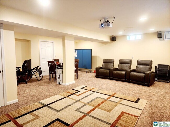 Building Photo - 8668 Mayfair Ct