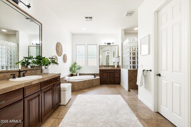 Building Photo - 9260 E Desert Village Dr