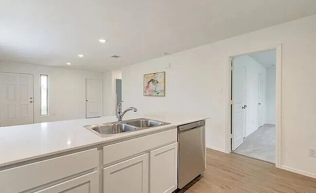 Building Photo - 27014 Jasmine Breeze Dr