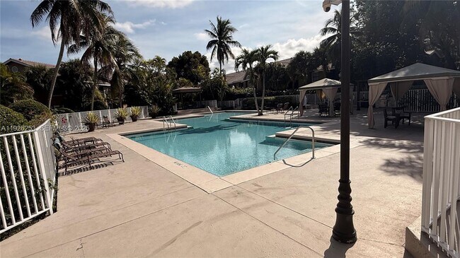 Building Photo - 10670 SW 156th Pl