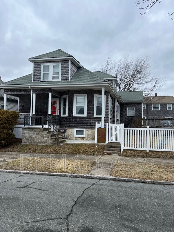 205 Hudson St 205 Hudson St New Bedford MA 02744 Apartment Finder