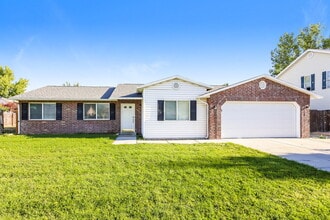 Building Photo - 3056 W 1010 N