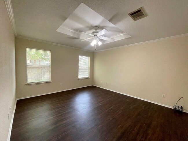 Building Photo - 17500 Dashwood Creek Dr