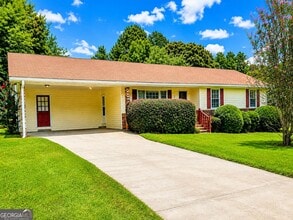 Building Photo - 405 Elder Rd
