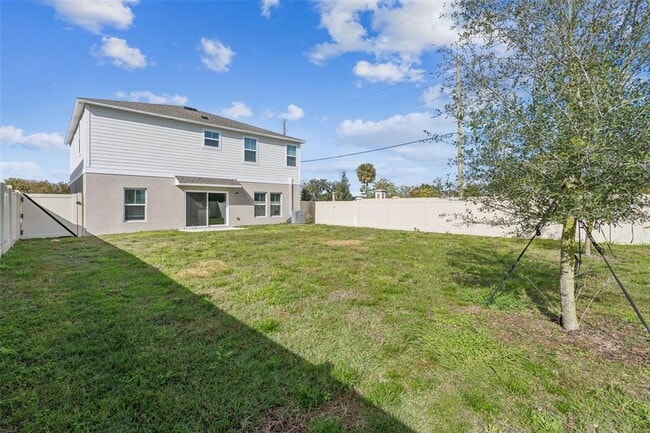 Building Photo - 601 Ambleside Dr