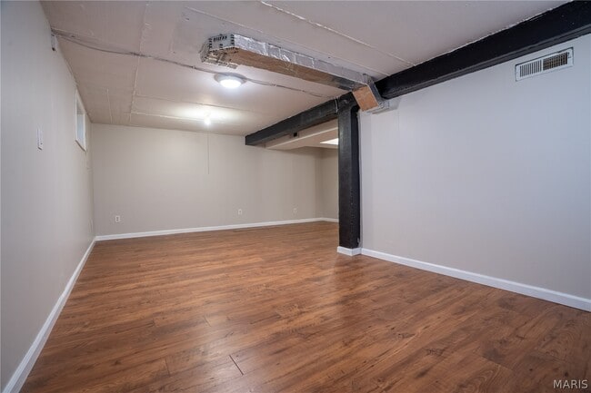 Building Photo - 312 Midway Ave