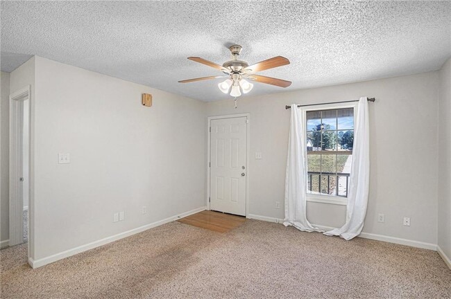 Building Photo - 1414 N Hampton Dr