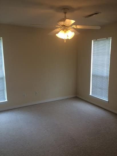 Building Photo - Large Duplex in the Heart of Fayetteville!