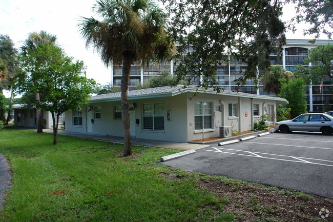 Building Photo - Fox Apartments