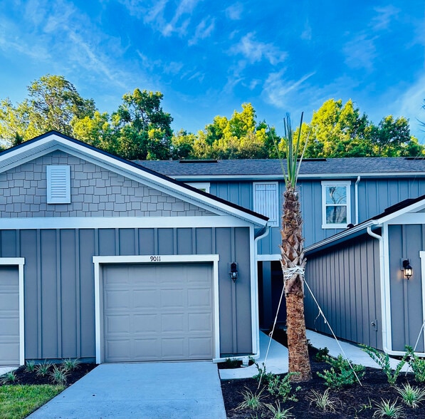 Building Photo - 9011 Alpine Aster Rd