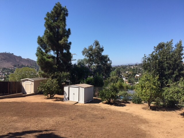 Building Photo - Mid-Century Modern 3Br 2Ba on 1/2ac with View!