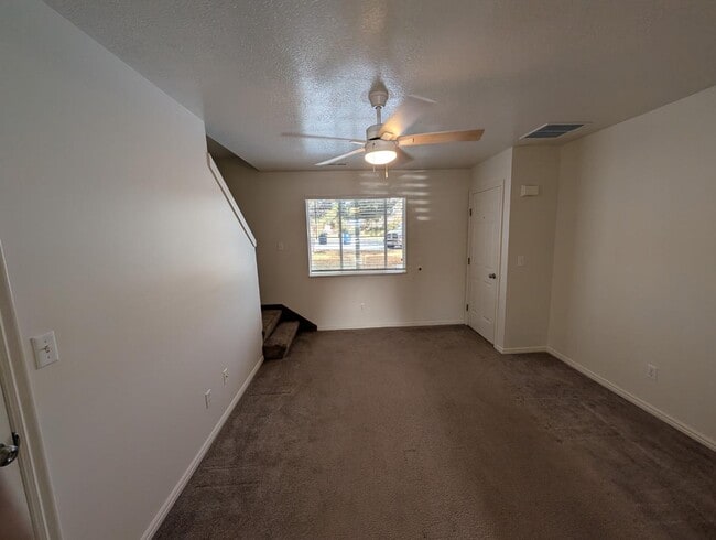 Building Photo - 164 W 200 S