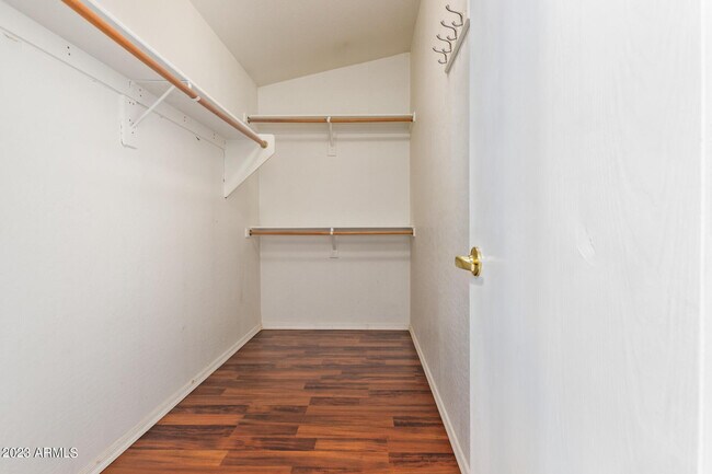 Building Photo - 3316 E Tierra Buena Ln